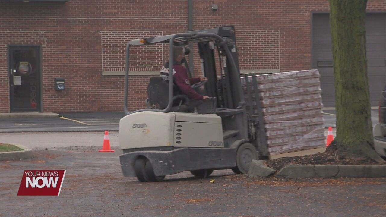 AgCredit makes food donation to West Ohio Food Bank